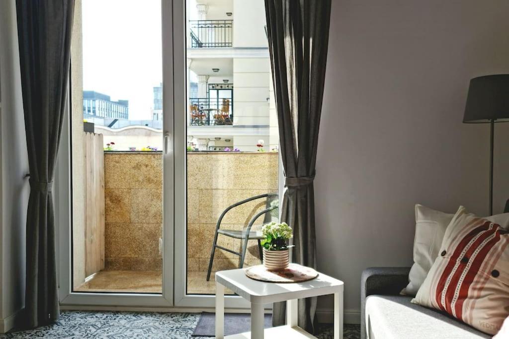 Apartament Zachodni Z Balkonem 4 Osoby Варшава Экстерьер фото